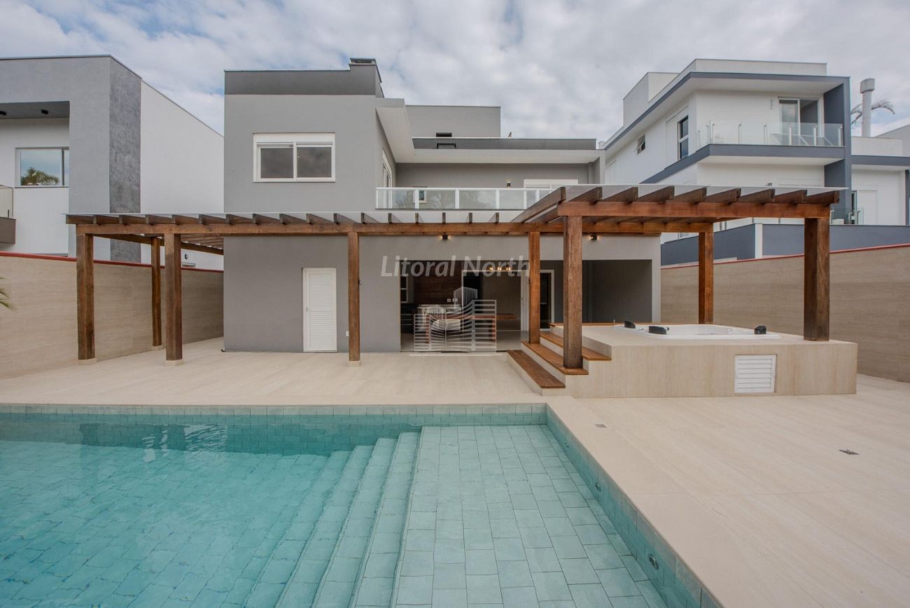 Casa à venda com 4 quartos, 4 suítes, 4 vagas e 375m² no Ariribá, Balneário Camboriú (SC) — foto 9 de 30