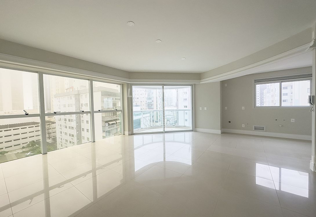 Apartamento à venda com 3 quartos, 3 suítes, 3 vagas e 142m² no Centro, Balneário Camboriú (SC) — foto 18 de 30