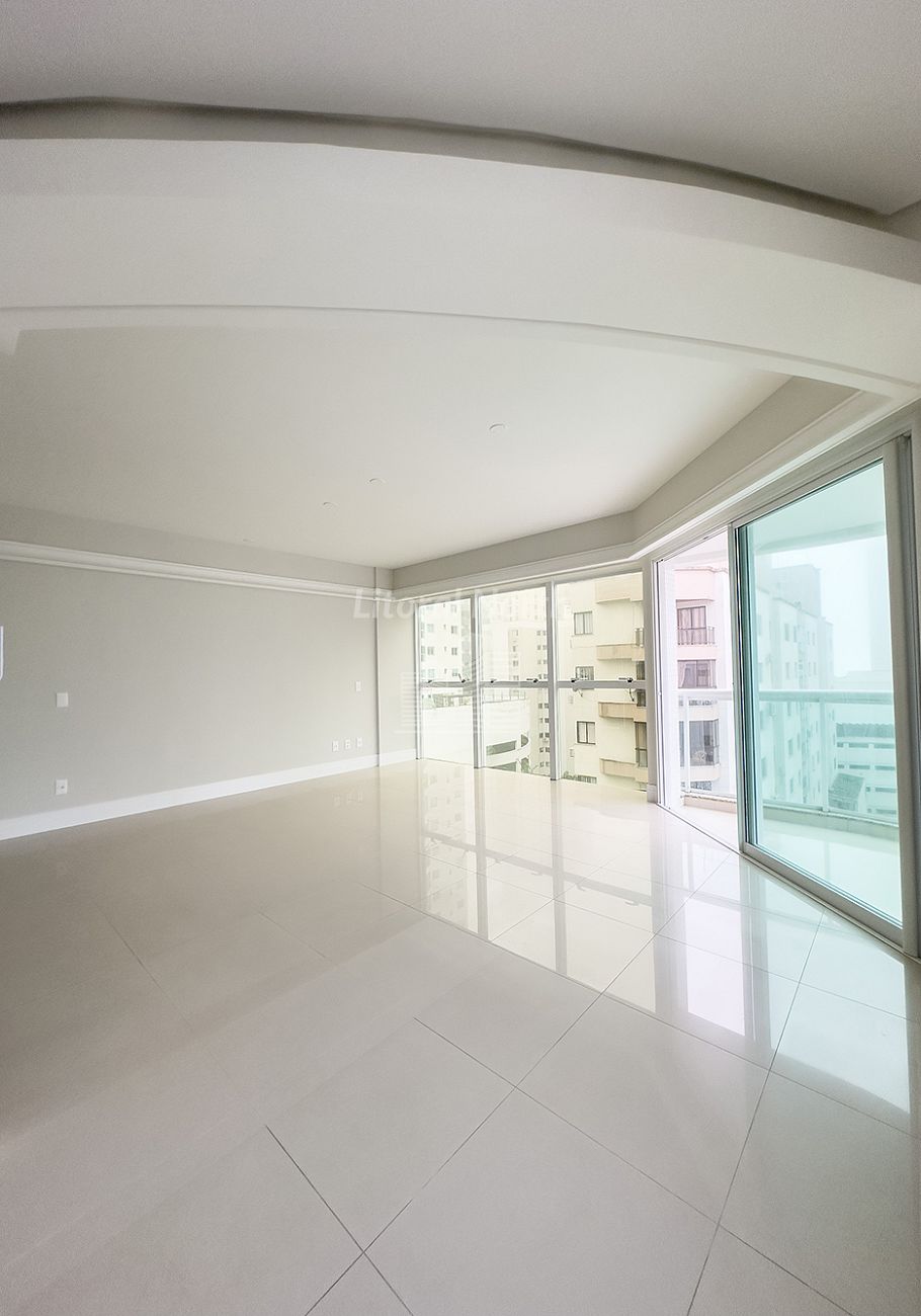 Apartamento à venda com 3 quartos, 3 suítes, 3 vagas e 142m² no Centro, Balneário Camboriú (SC) — foto 9 de 30