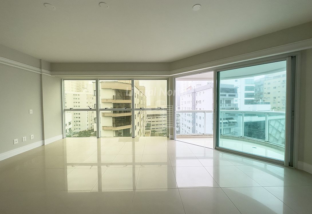 Apartamento à venda com 3 quartos, 3 suítes, 3 vagas e 142m² no Centro, Balneário Camboriú (SC) — foto 5 de 30