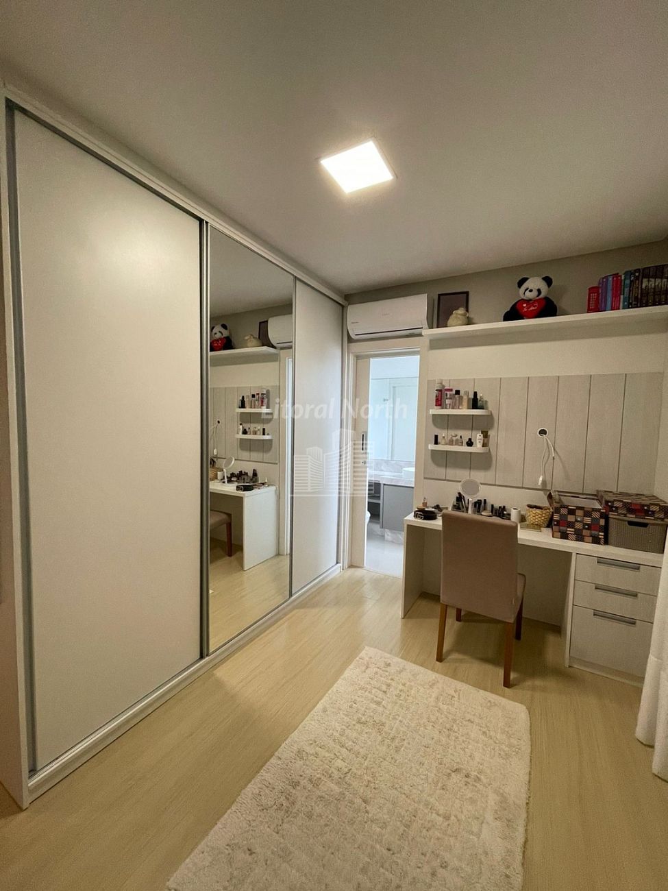 Apartamento à venda com 3 quartos, 3 suítes, 2 vagas e 137m² no Centro, Balneário Camboriú (SC) — foto 8 de 12