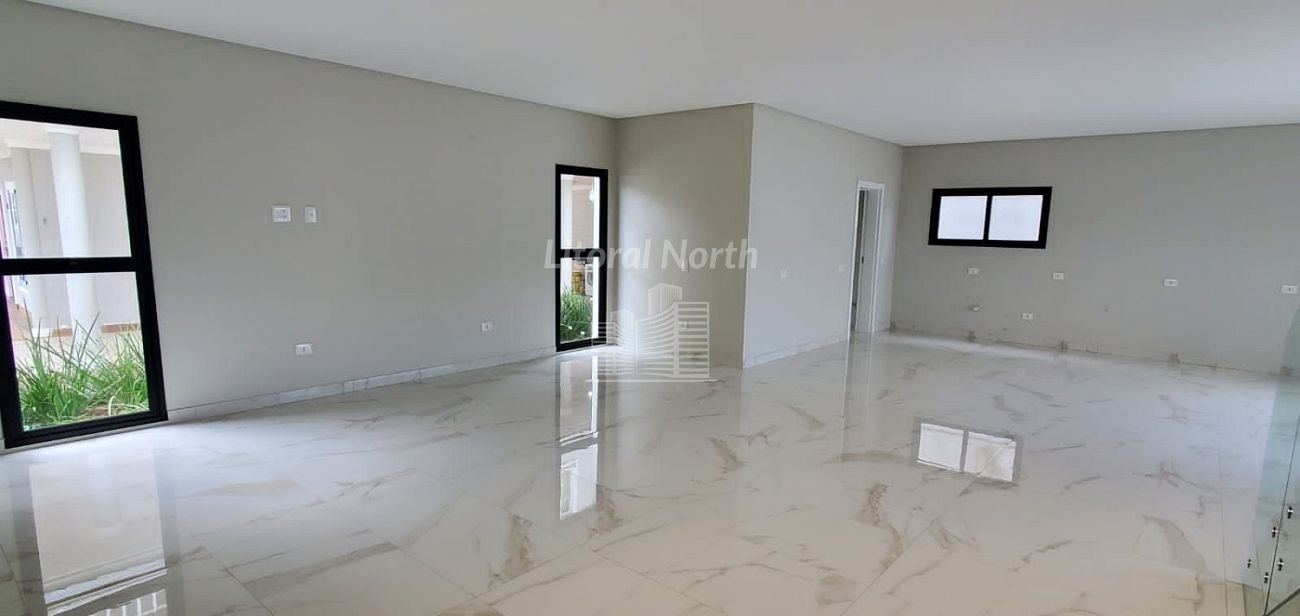 Casa à venda com 4 quartos, 4 suítes, 4 vagas e 250m² no Barra, Balneário Camboriú (SC) — foto 10 de 14