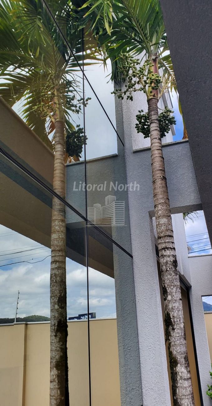 Casa à venda com 4 quartos, 4 suítes, 4 vagas e 250m² no Barra, Balneário Camboriú (SC) — foto 8 de 14