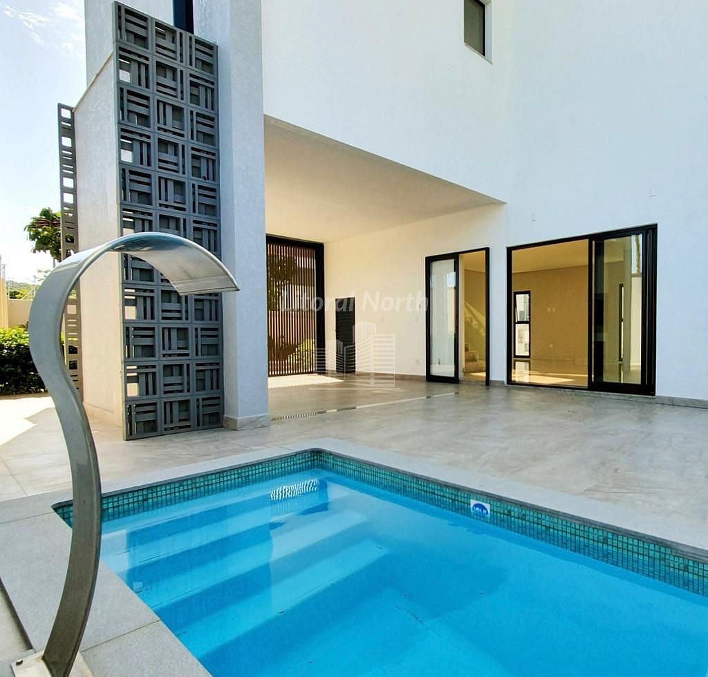 Casa à venda com 4 quartos, 4 suítes, 4 vagas e 250m² no Barra, Balneário Camboriú (SC) — foto 7 de 14