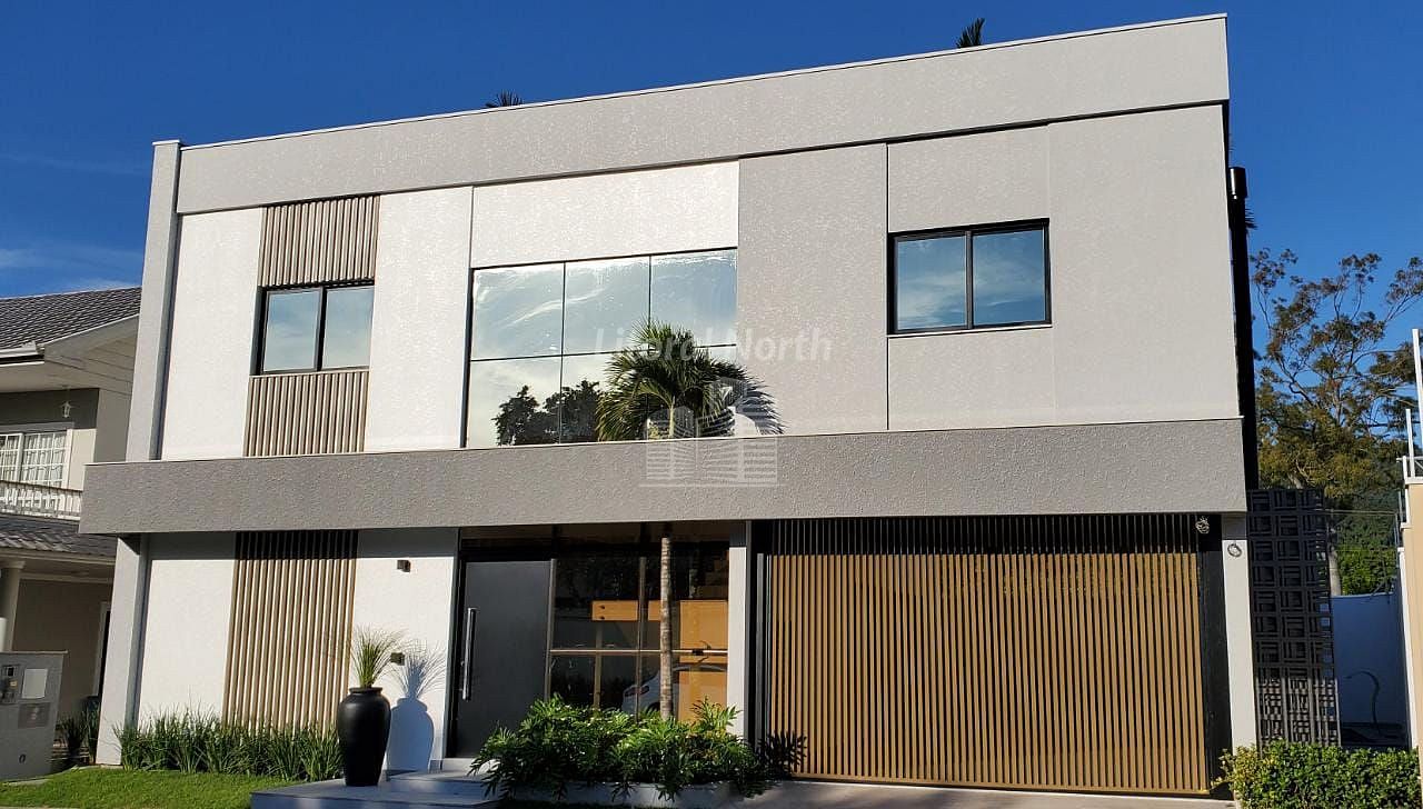Casa à venda com 4 quartos, 4 suítes, 4 vagas e 250m² no Barra, Balneário Camboriú (SC) — foto 6 de 14