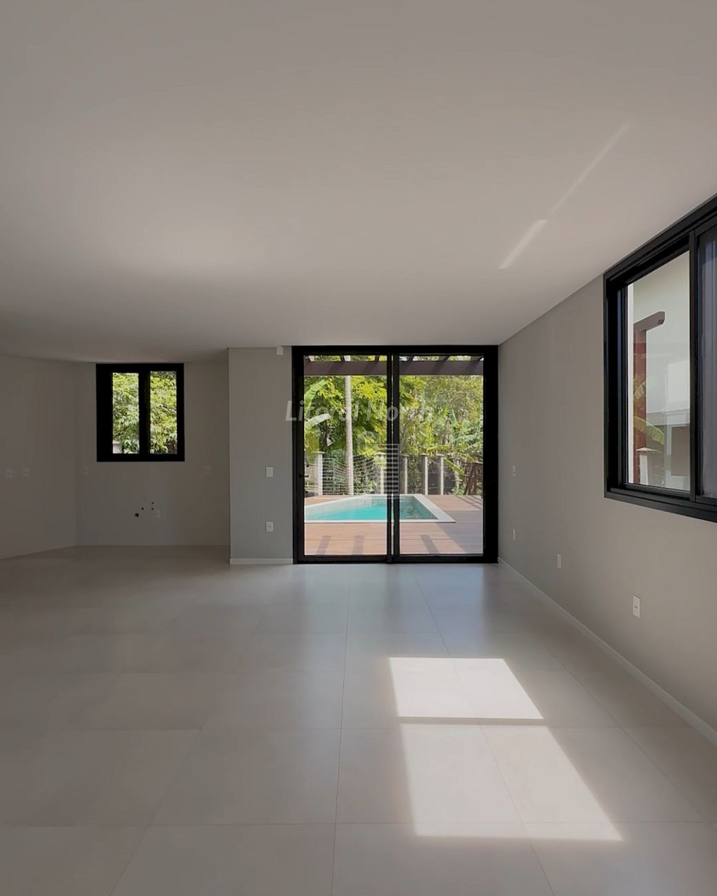 Casa à venda com 3 quartos, 3 suítes, 2 vagas e 339m² no Taquaras, Balneário Camboriú (SC) — foto 5 de 14