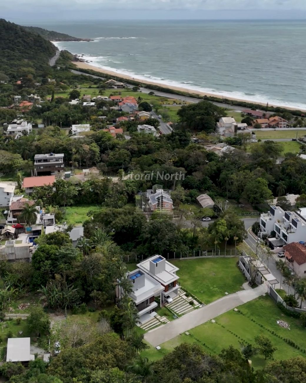 Casa à venda com 3 quartos, 3 suítes, 2 vagas e 339m² no Taquaras, Balneário Camboriú (SC) — foto 3 de 14