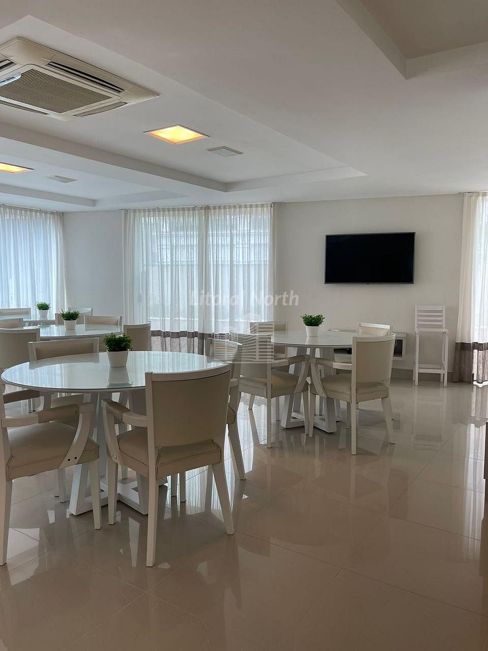 Apartamento à venda com 3 quartos, 3 suítes, 2 vagas e 153m² no Centro, Balneário Camboriú (SC) — foto 8 de 30