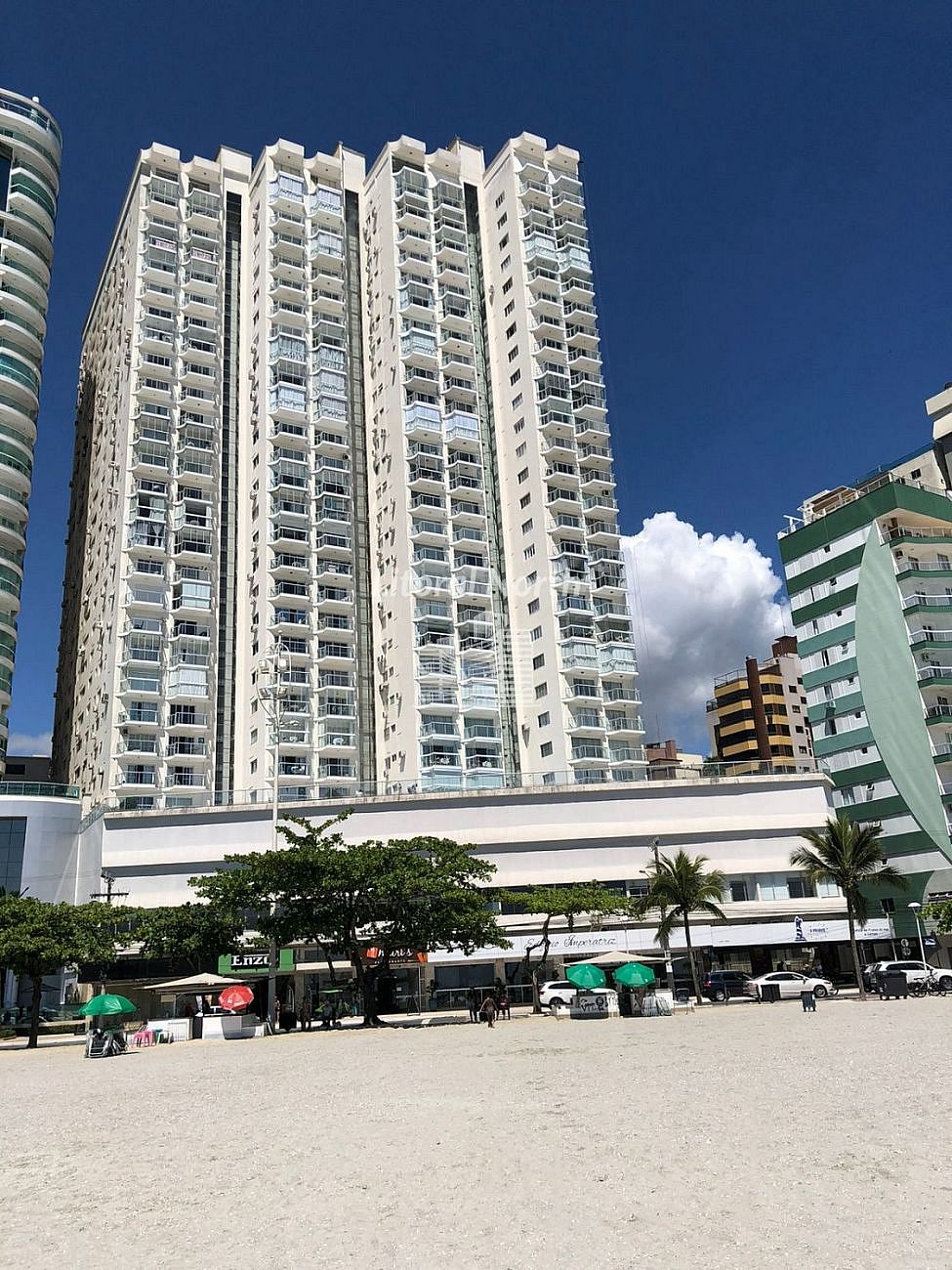 Apartamento à venda com 3 quartos, 1 suíte, 1 vaga e 192m² no Centro, Balneário Camboriú (SC) — foto 2 de 18