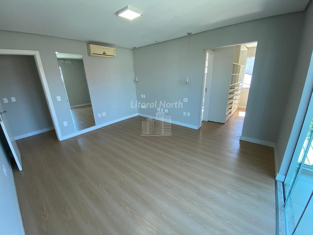 Casa à venda com 6 quartos, 5 suítes, 4 vagas e 496m² no Centro, Balneário Camboriú (SC) — foto 19 de 30