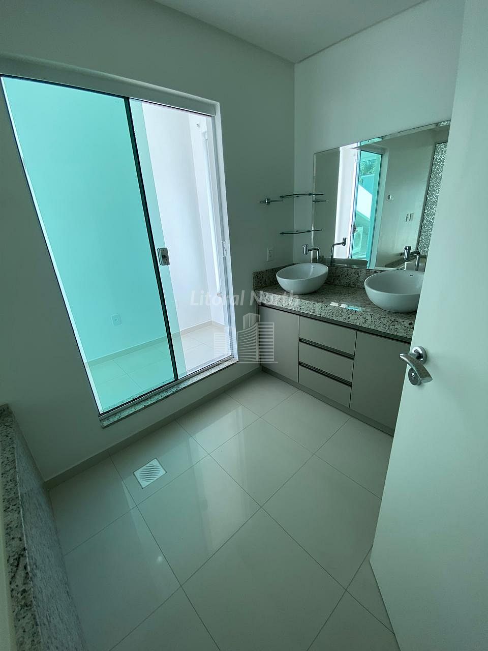 Casa à venda com 6 quartos, 5 suítes, 4 vagas e 496m² no Centro, Balneário Camboriú (SC) — foto 18 de 30