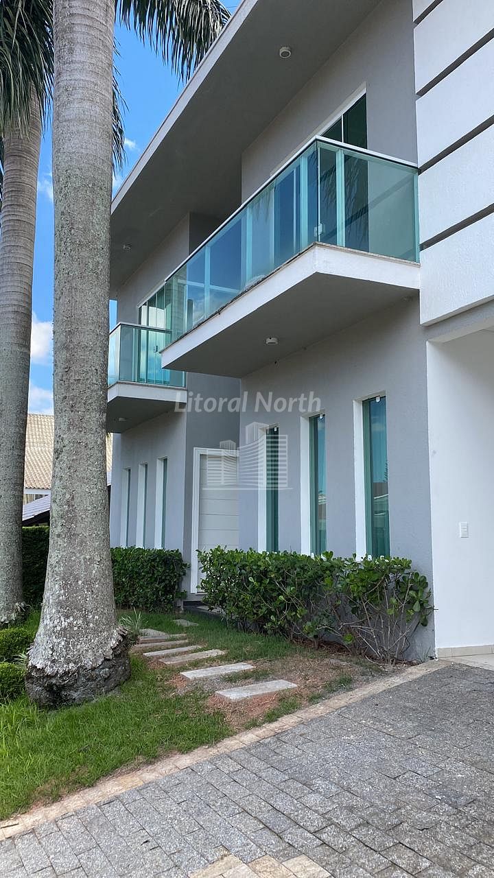 Casa à venda com 6 quartos, 5 suítes, 4 vagas e 496m² no Centro, Balneário Camboriú (SC) — foto 2 de 30