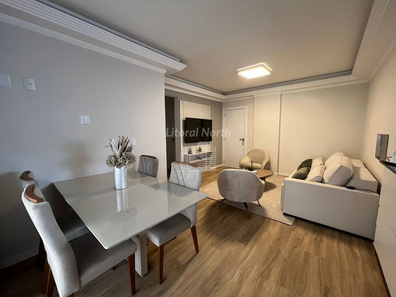 Apartamento à venda com 3 quartos, 1 suíte, 2 vagas e 86m² no Centro, Balneário Camboriú (SC) — foto 3 de 15