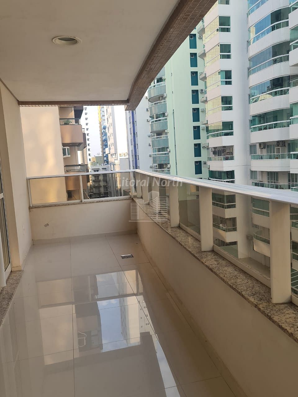 Apartamento à venda com 3 quartos, 3 suítes, 2 vagas e 107m² no Centro, Balneário Camboriú (SC) — foto 8 de 27