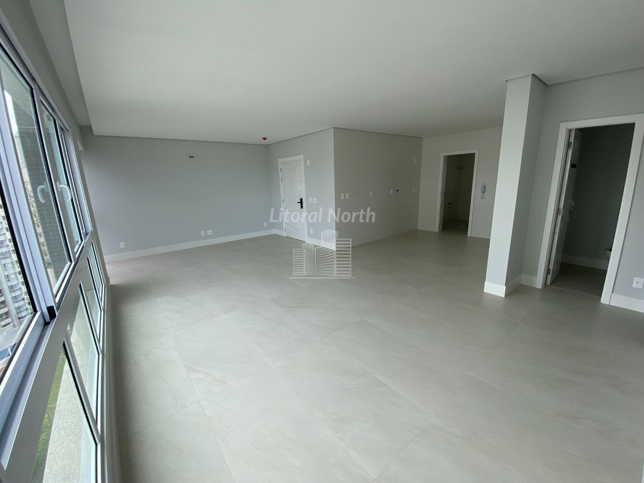 Apartamento à venda com 4 quartos, 3 suítes, 2 vagas e 132m² no Centro, Balneário Camboriú (SC) — foto 11 de 28