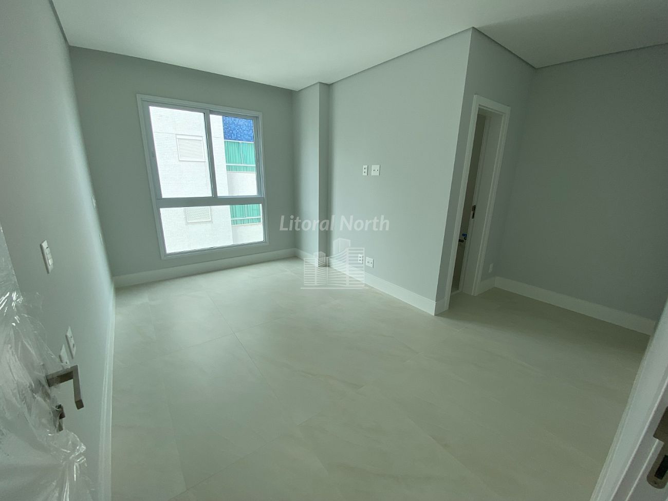 Apartamento à venda com 4 quartos, 3 suítes, 2 vagas e 132m² no Centro, Balneário Camboriú (SC) — foto 14 de 28