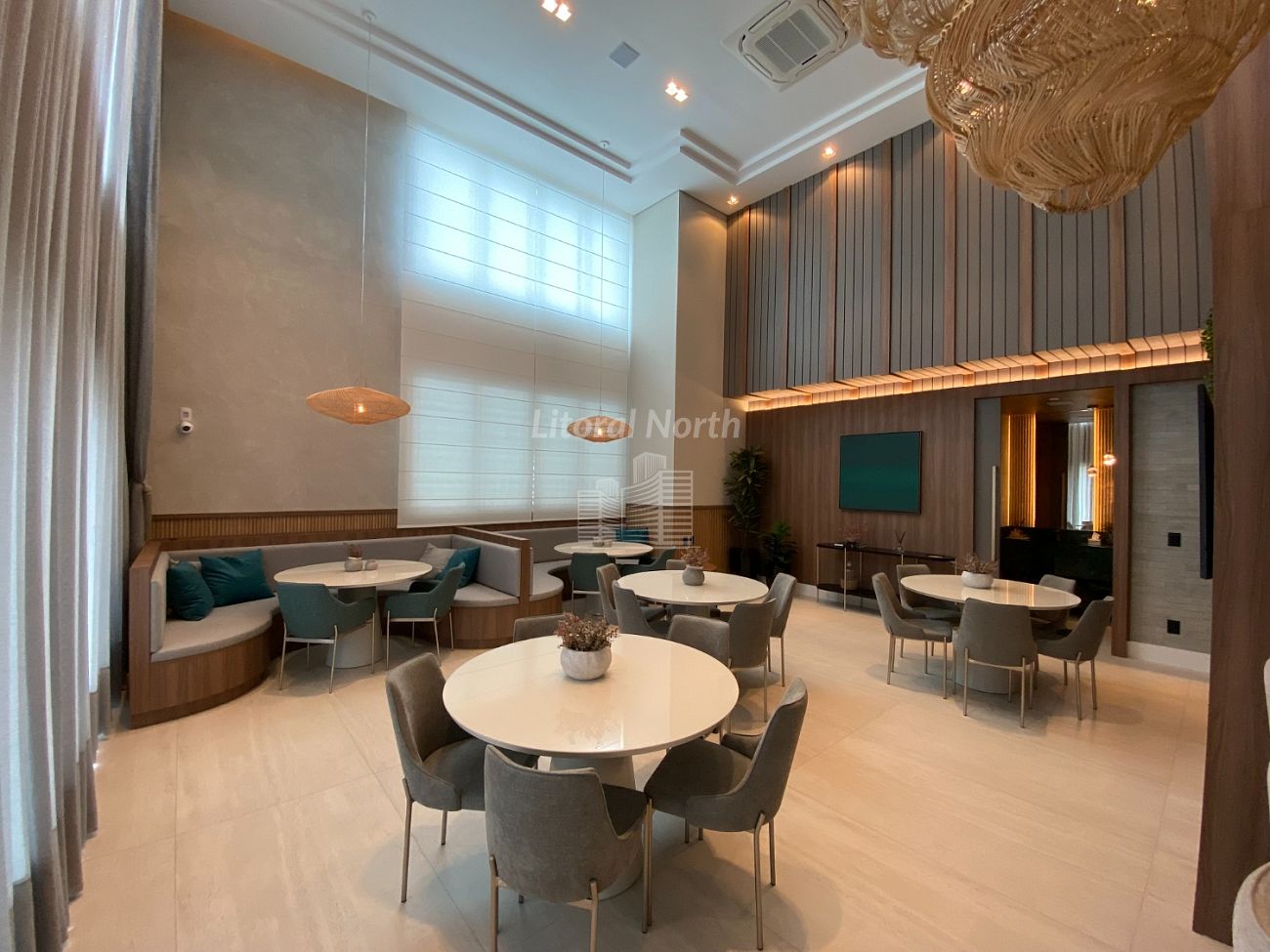 Apartamento à venda com 4 quartos, 3 suítes, 2 vagas e 132m² no Centro, Balneário Camboriú (SC) — foto 27 de 28