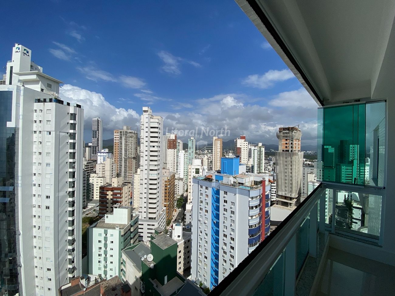 Apartamento à venda com 3 quartos, 3 suítes, 3 vagas e 137m² no Centro, Balneário Camboriú (SC) — foto 5 de 30