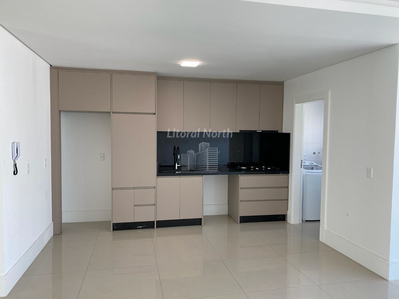 Apartamento à venda com 3 quartos, 3 suítes, 3 vagas e 137m² no Centro, Balneário Camboriú (SC) — foto 8 de 30