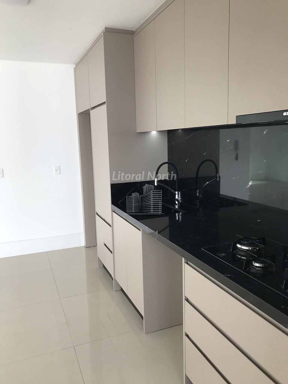 Apartamento à venda com 3 quartos, 3 suítes, 3 vagas e 137m² no Centro, Balneário Camboriú (SC) — foto 11 de 30