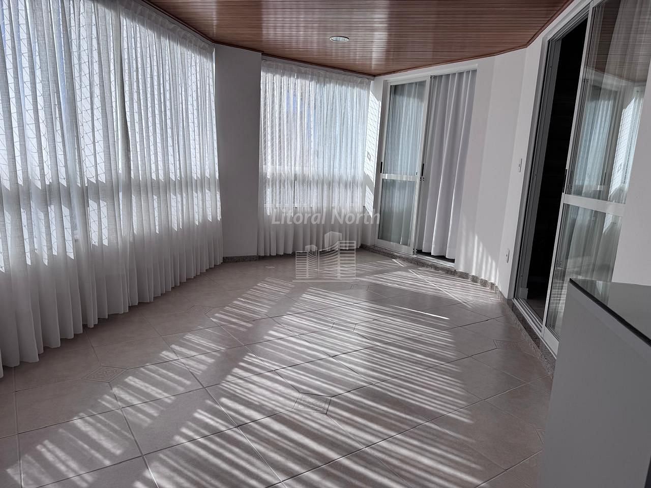 Apartamento à venda com 3 quartos, 1 suíte, 1 vaga e 120m² no Centro, Balneário Camboriú (SC) — foto 7 de 17