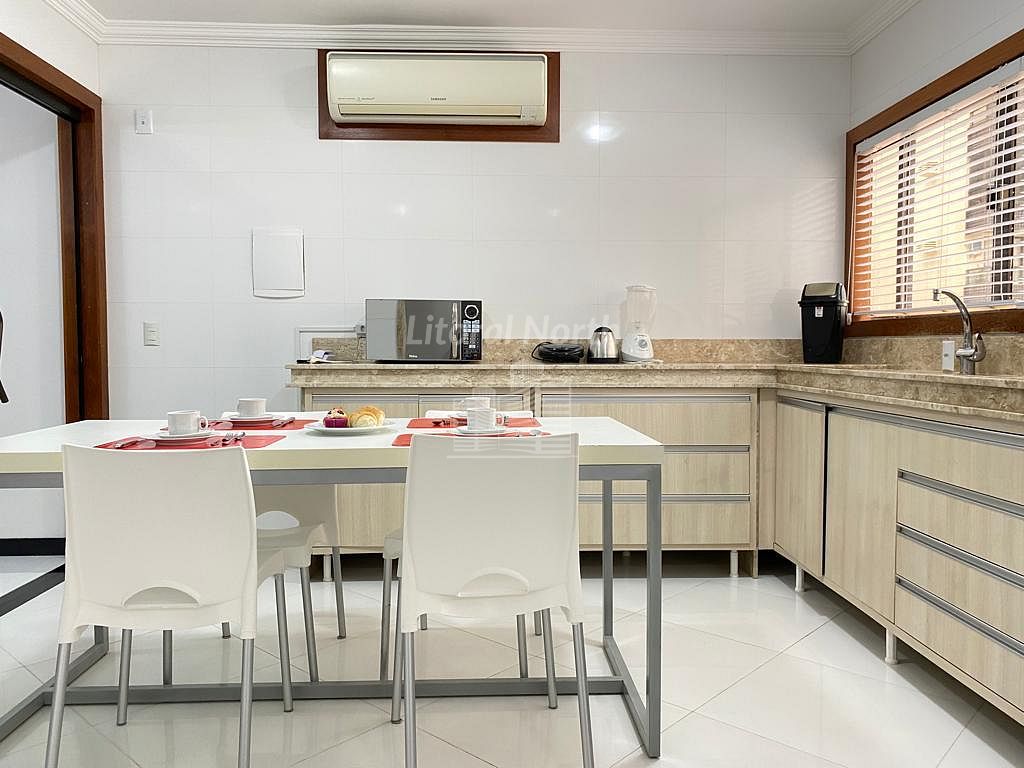 Apartamento à venda com 3 quartos, 3 suítes, 2 vagas e 223m² no Centro, Balneário Camboriú (SC) — foto 7 de 17