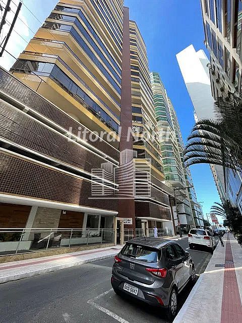 Apartamento à venda com 3 quartos, 3 suítes, 2 vagas e 223m² no Centro, Balneário Camboriú (SC) — foto 2 de 17