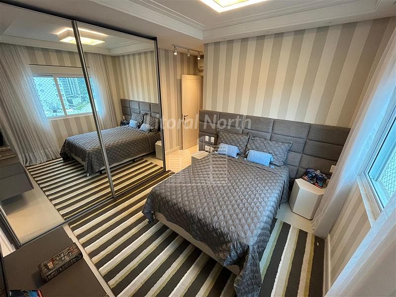 Apartamento à venda com 3 quartos, 3 suítes, 6 vagas e 179m² no Barra Sul, Balneário Camboriú (SC) — foto 25 de 30