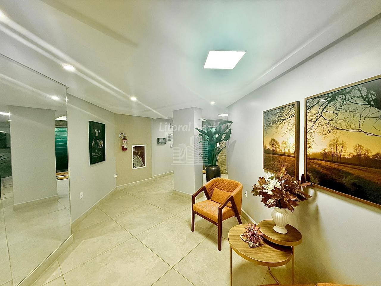 Apartamento à venda com 3 quartos, 1 suíte, 3 vagas e 138m² no Centro, Balneário Camboriú (SC) — foto 3 de 11