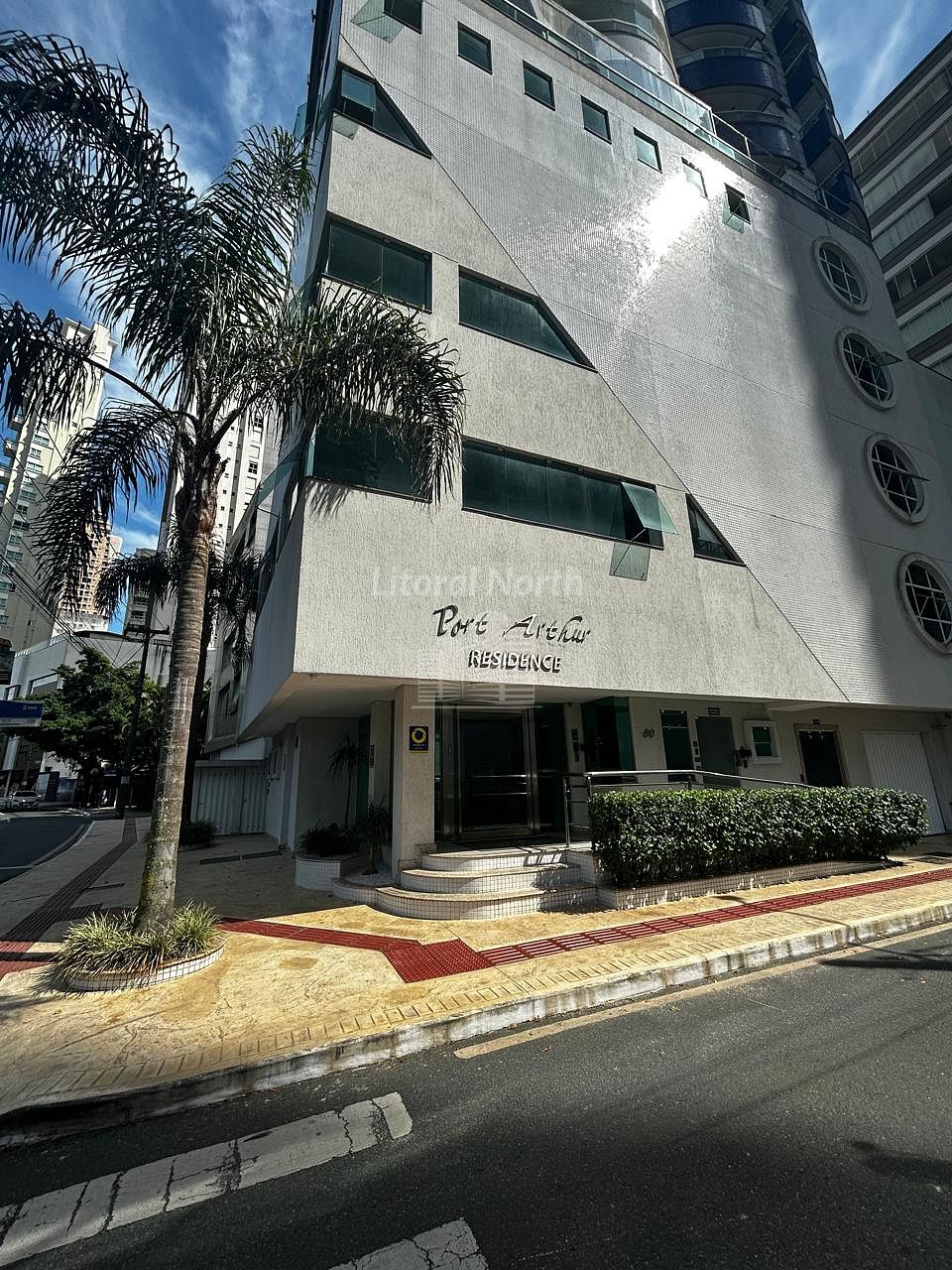 Apartamento à venda com 3 quartos, 3 suítes, 2 vagas e 128m² no Centro, Balneário Camboriú (SC) — foto 2 de 16