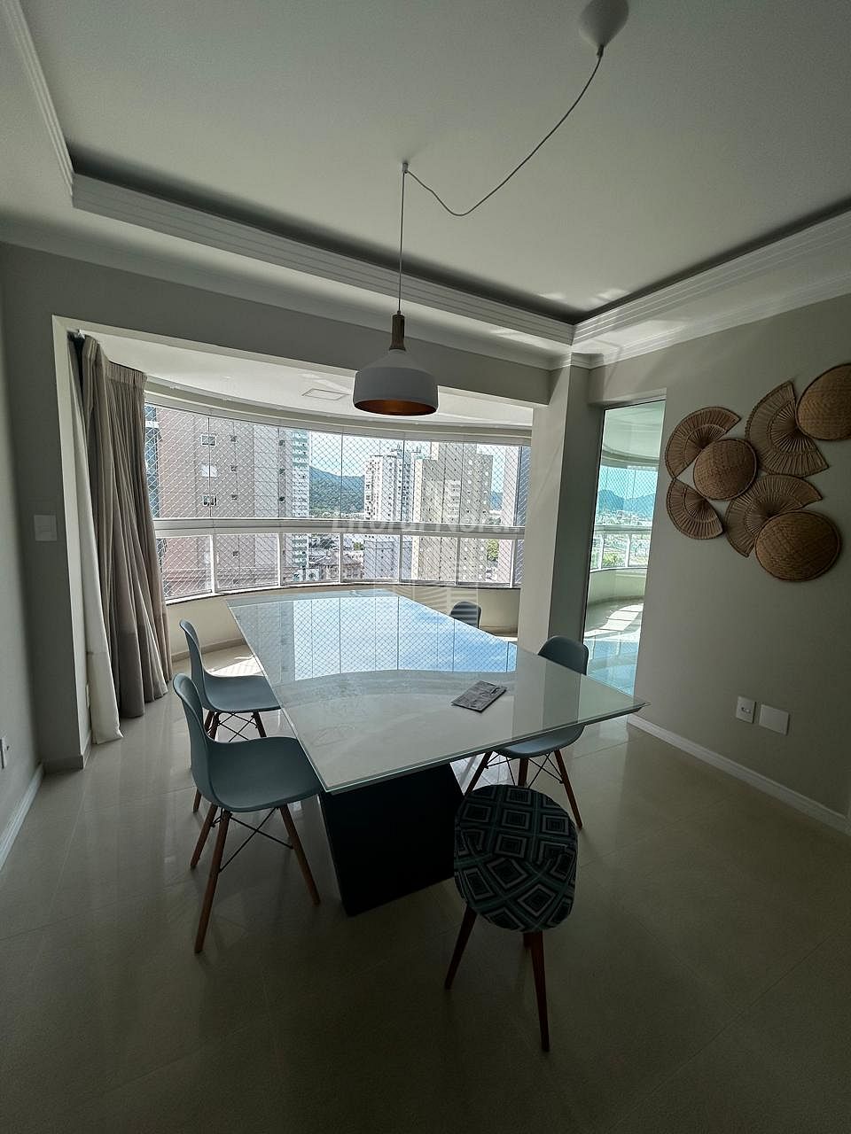Apartamento à venda com 3 quartos, 3 suítes, 2 vagas e 128m² no Centro, Balneário Camboriú (SC) — foto 4 de 16