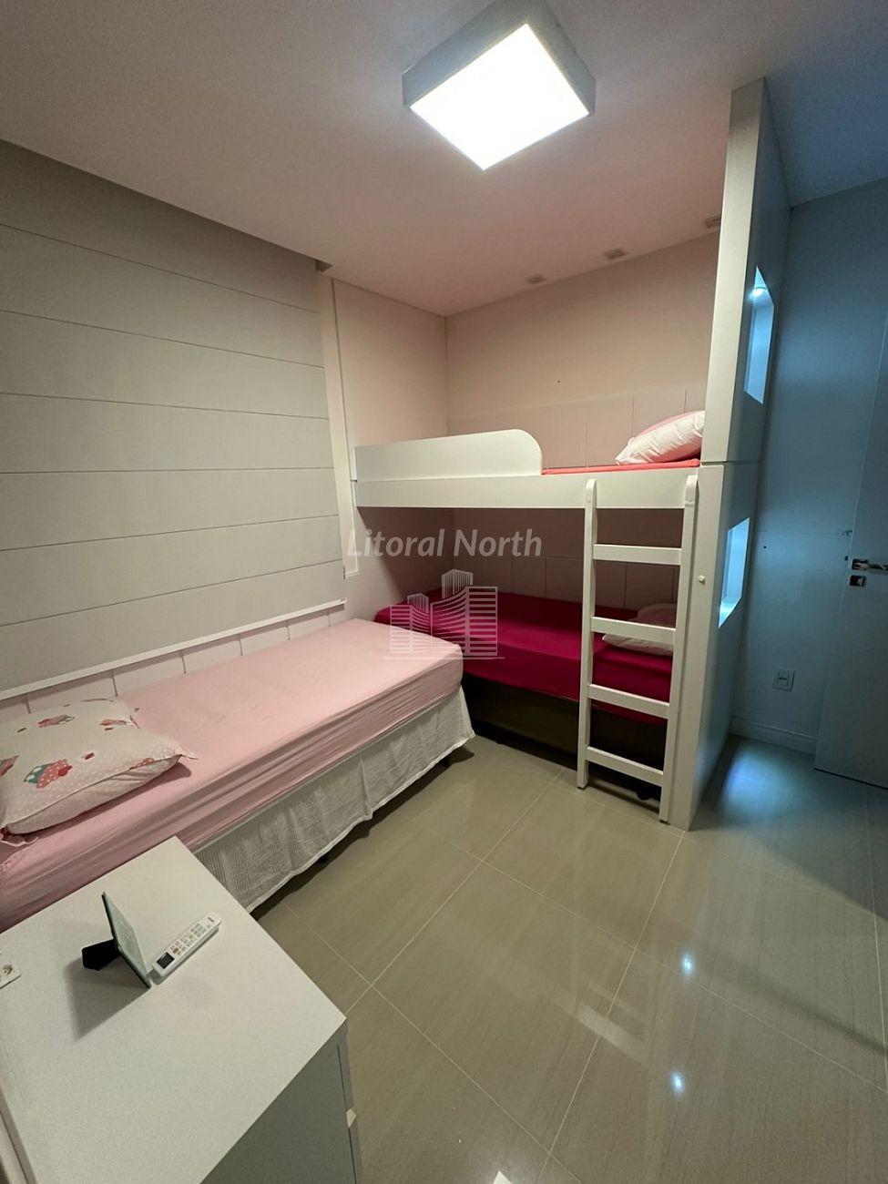 Apartamento à venda com 4 quartos, 3 suítes, 4 vagas e 136m² no Centro, Balneário Camboriú (SC) — foto 20 de 22