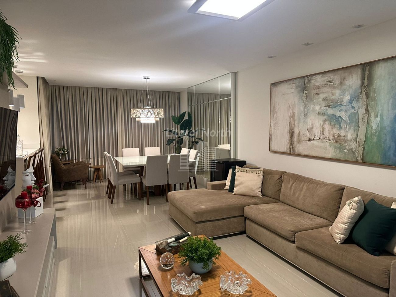 Apartamento à venda com 4 quartos, 3 suítes, 4 vagas e 136m² no Centro, Balneário Camboriú (SC) — foto 3 de 22