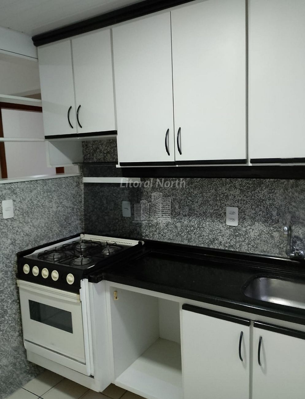 Apartamento à venda com 2 quartos, 1 banheiro, 1 vaga e 40m² no Fazenda, Itajaí (SC) — foto 3 de 6