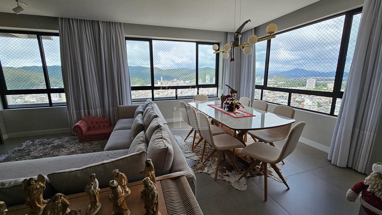 Apartamento de 2 quartos, 152m² no bairro São Judas, em Itajaí | Eu Corretor