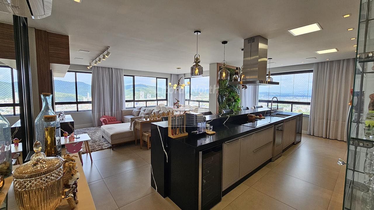 Apartamento de 2 quartos, 152m² no bairro São Judas, em Itajaí | Eu Corretor