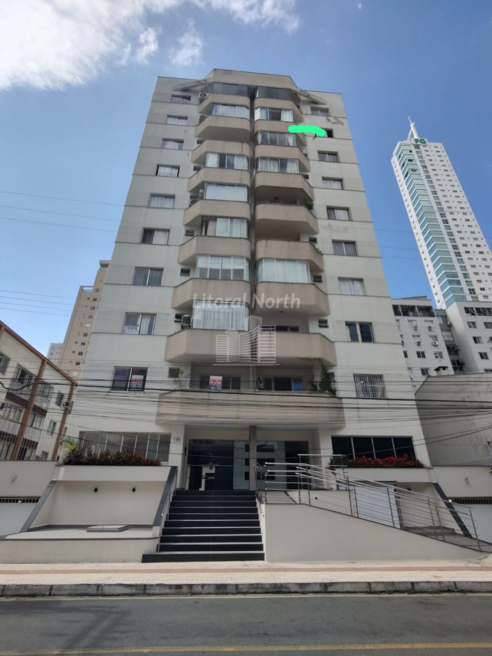Apartamento à venda com 2 quartos, 1 suíte, 1 vaga e 111m² no Centro, Balneário Camboriú (SC) — foto 2 de 17