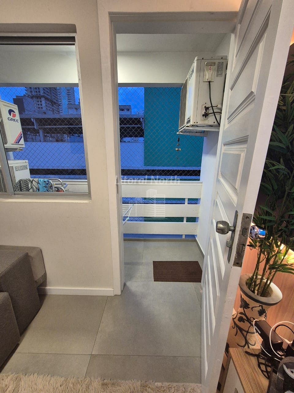 Apartamento à venda com 2 quartos, 1 banheiro, 1 vaga e 75m² no Centro, Balneário Camboriú (SC) — foto 8 de 14