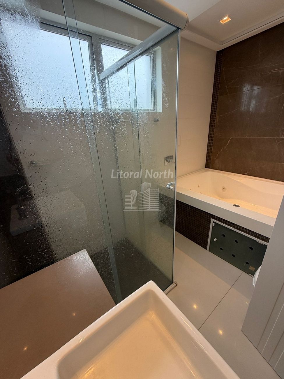 Apartamento à venda com 3 quartos, 3 suítes, 3 vagas e 135m² no Pioneiros, Balneário Camboriú (SC) — foto 27 de 30