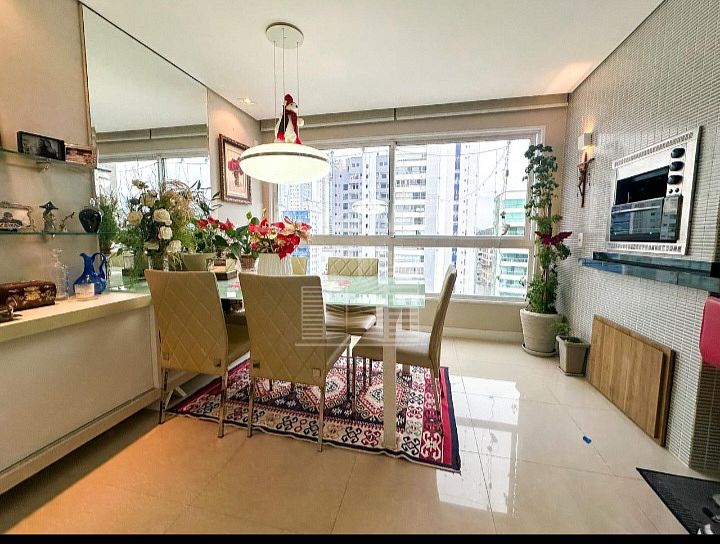 Apartamento à venda com 3 quartos, 2 suítes, 2 vagas e 96m² no Pioneiros, Balneário Camboriú (SC) — foto 3 de 27