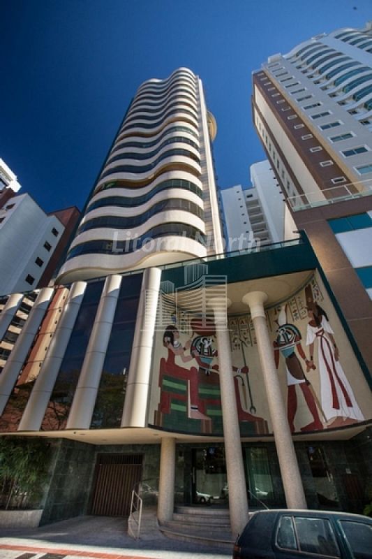 Apartamento à venda com 3 quartos, 3 suítes, 3 vagas e 597m² no Centro, Balneário Camboriú (SC) — foto 3 de 25