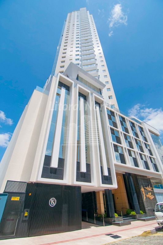 Apartamento à venda com 4 quartos, 4 suítes, 4 vagas e 153m² no Barra Sul, Balneário Camboriú (SC) — foto 2 de 30