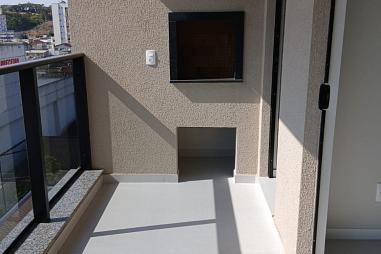 Uma suíte, um dormitório e uma vaga de garagem em Tabuleiro