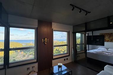 Apartamento mobiliado e equipado à venda no Max Haus Praia Brava – vista mar, andar alto e 2 vagas privativas