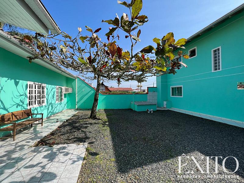 Casa com 3 su�tes 5