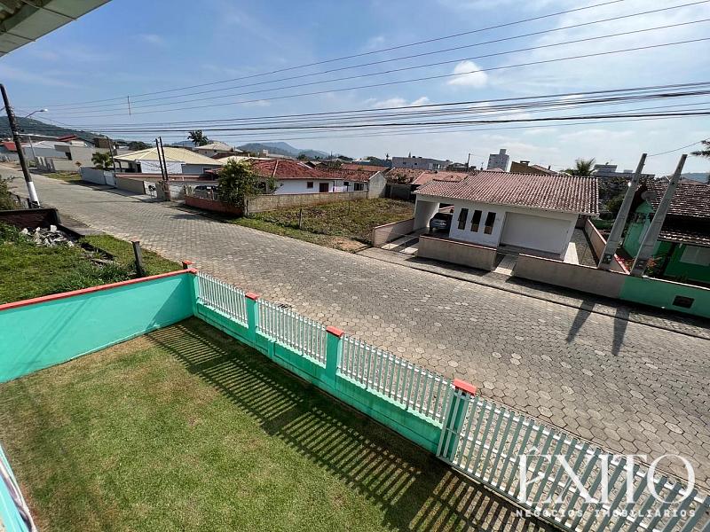 Casa com 3 su�tes 2