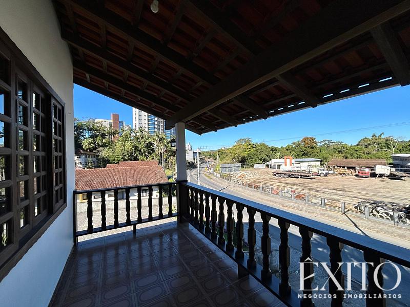 Casa Pr�xima ao Centro 11