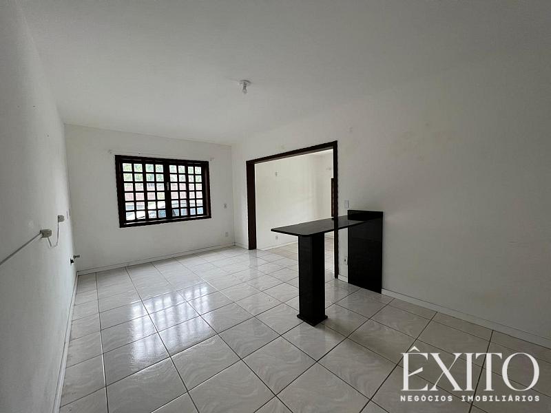 Casa Pr�xima ao Centro 3
