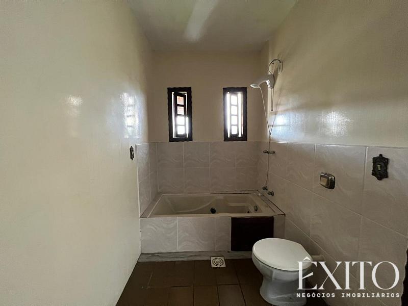 Casa Pr�xima ao Centro 18