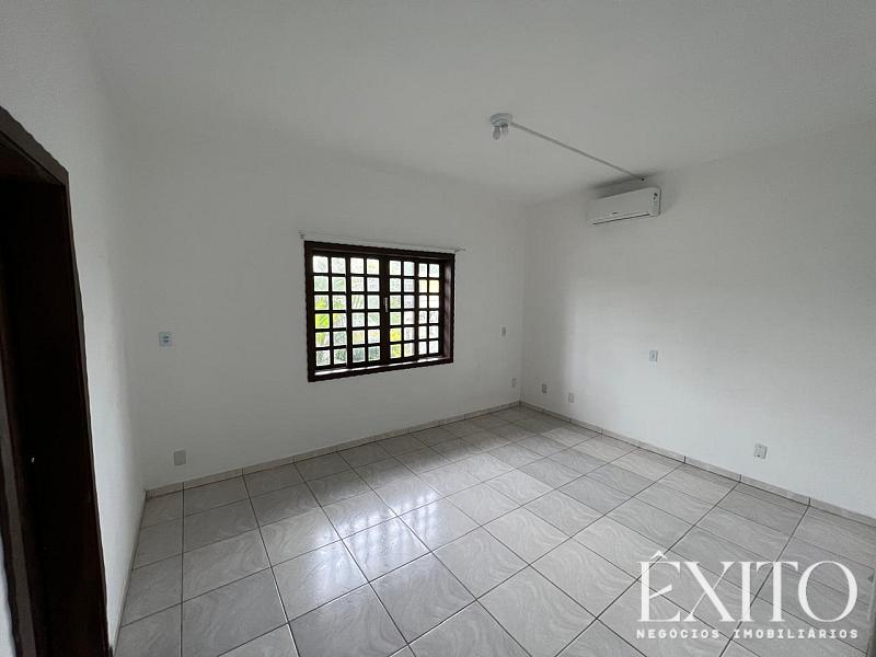 Casa Pr�xima ao Centro 4